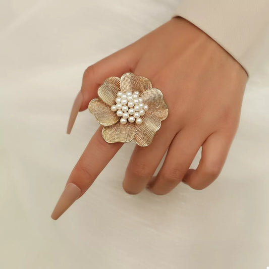 Golden Bloom | 18K Gold-Plated Pearl Flower Ring - Bling Addict