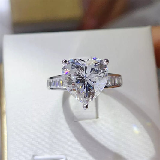 Heart of Brilliance | 5 Carat Moissanite Heart Ring in 925 Sterling Silver - Bling Addict