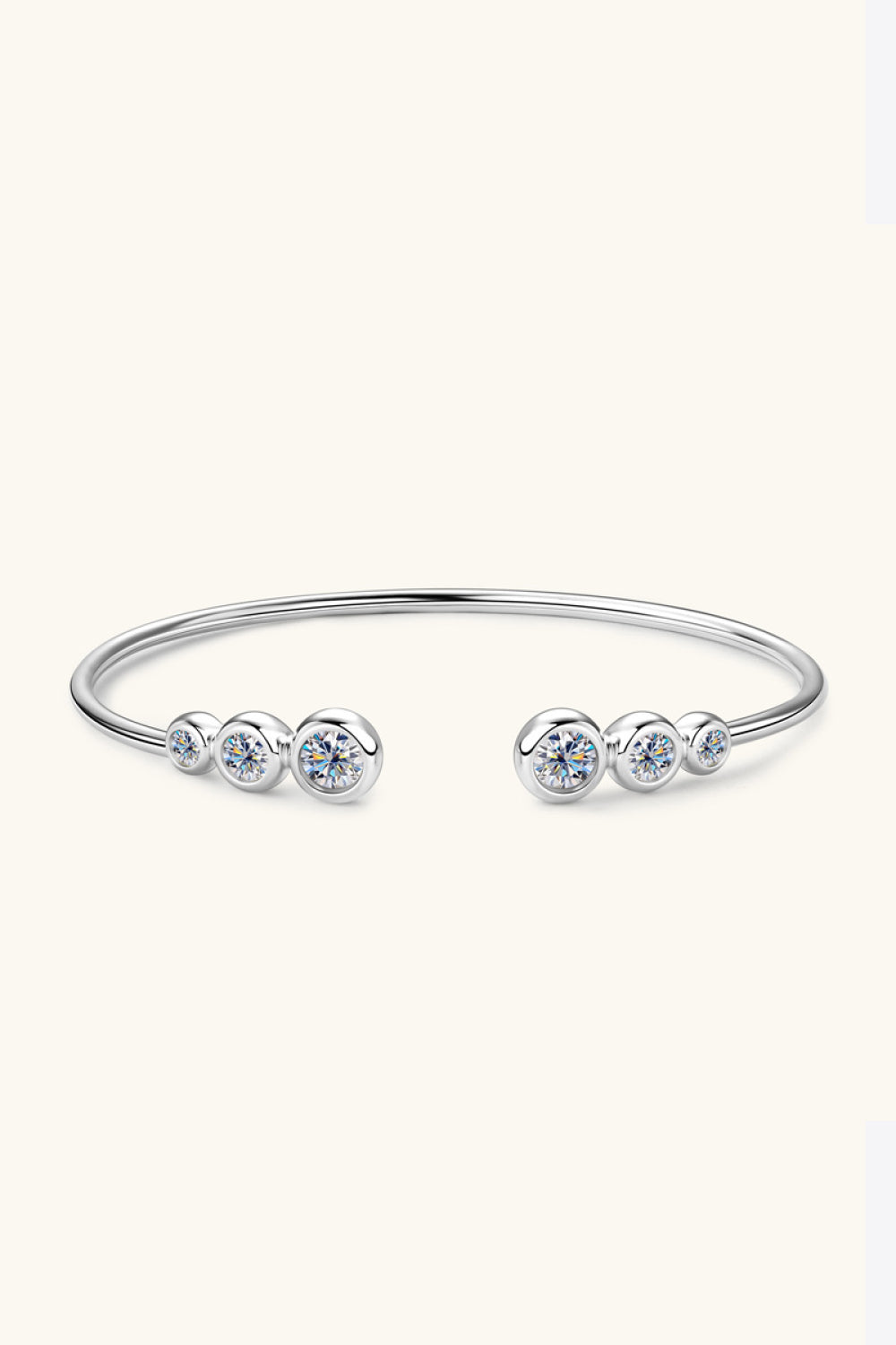 Eternal Radiance | 1.8 Carat Moissanite Adjustable Bangle in 925 Sterling Silver or Gold - Bling Addict